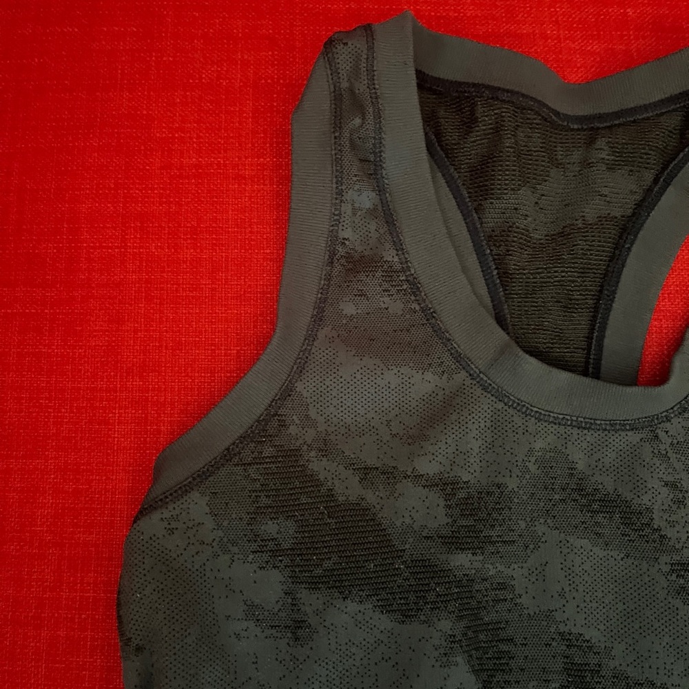 Athleta Blue/Green Camouflage Atheltic Tank Top